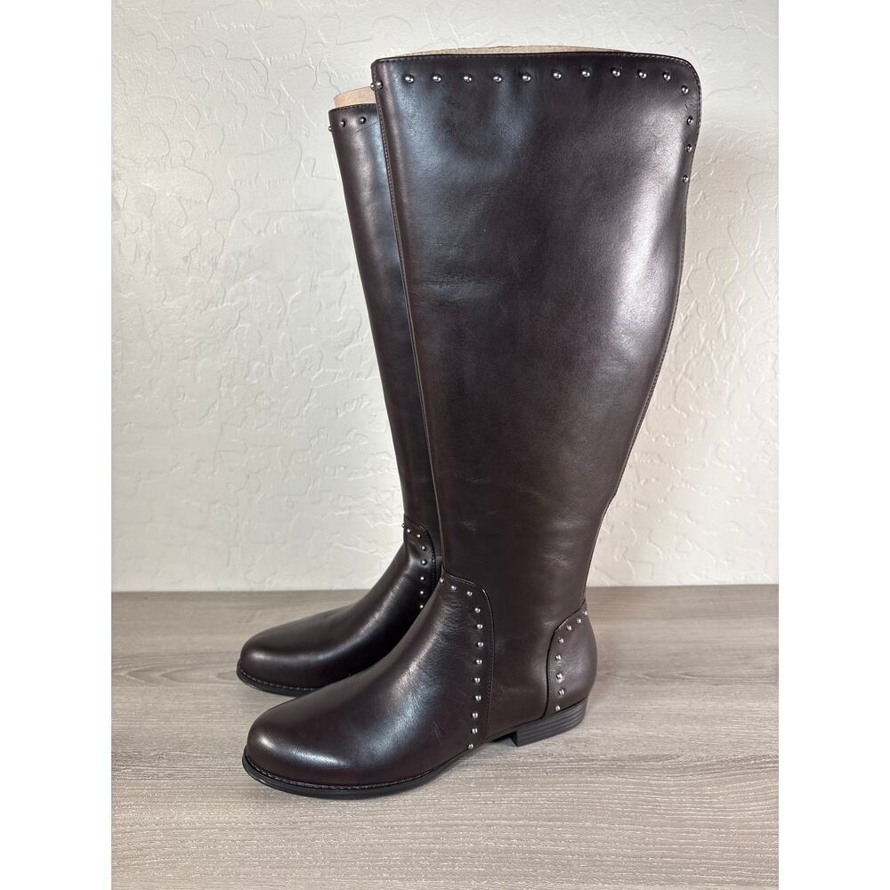 Isaac Mizrahi Live! Sz 7 WIDE Calf‎ Studded Leather Riding Boot Brown Stretch